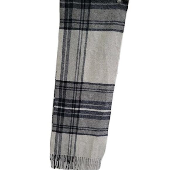 Italian Woollen Treasures Luxury 100% Lambswool Scarf Fringe Plaid‎ - NEW - Picture 2 of 8